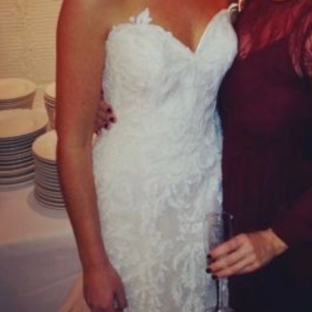 Maggie Sottero wedding dress in size 0